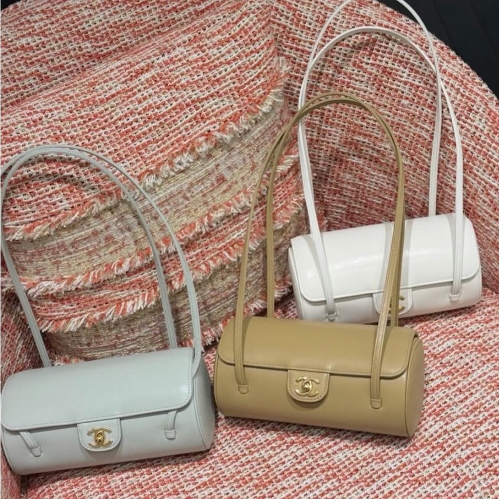 Chanel Preppy Coco Bowling Bag Light Grey Shiny Caviar Brushed Gold Hardware - Picture 5 of 11